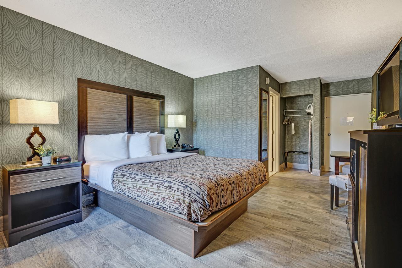 Blue Creek Inn Waretown Kültér fotó